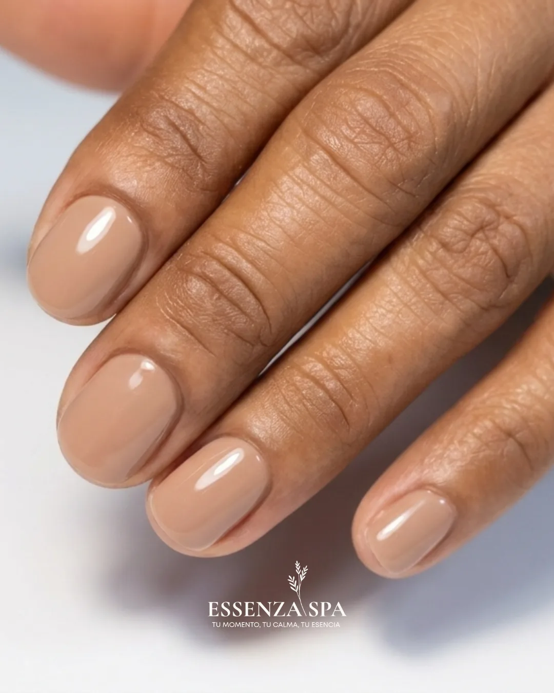 Aplicación de esmalte semipermanente